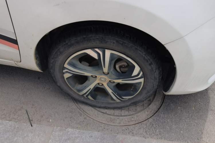 Used CHANGAN Benni E-Star 2020 Heartbeat Edition NMC Lithium Right Front Wheel Hub
