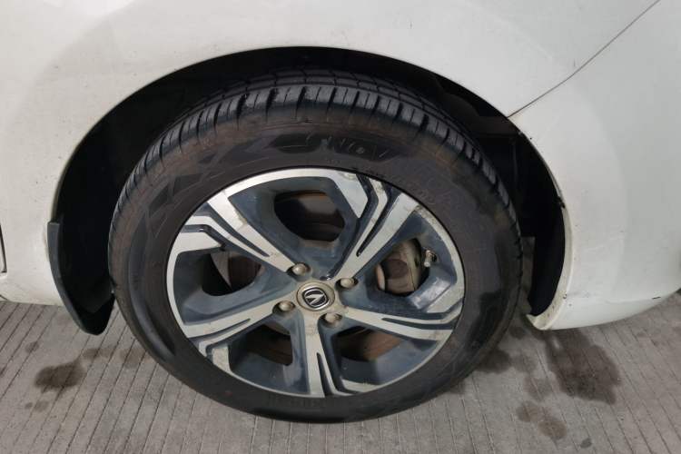 Used CHANGAN Benni E-Star 2020 Heartbeat Edition NMC Lithium Right Front Wheel Hub