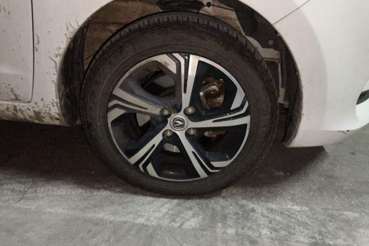 Used CHANGAN Benni E-Star 2020 Heartbeat Edition NMC Lithium Right Front Wheel Hub