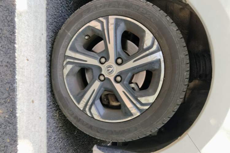 Used CHANGAN Benni E-Star 2020 Heartbeat Edition NMC Lithium Right Front Wheel Hub