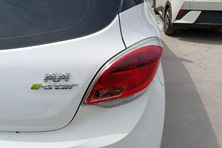 Used CHANGAN Benni E-Star 2020 Heartbeat Edition NMC Lithium Right Rear Taillight