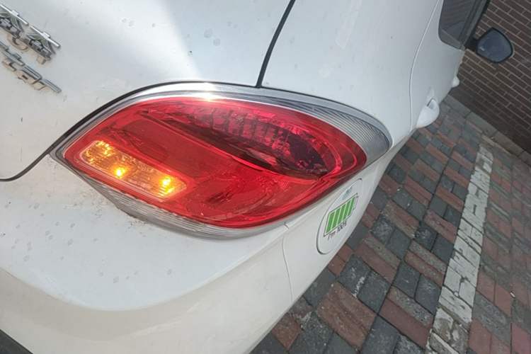 Used CHANGAN Benni E-Star 2020 Heartbeat Edition NMC Lithium Right Rear Taillight