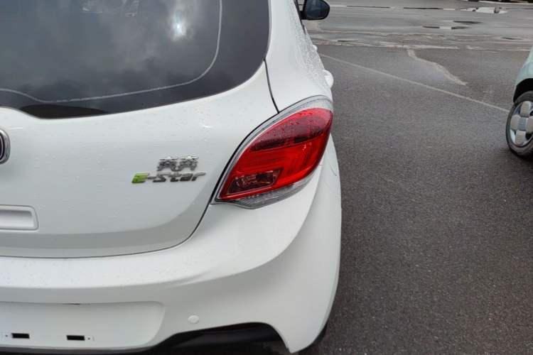 Used CHANGAN Benni E-Star 2020 Heartbeat Edition NMC Lithium Right Rear Taillight