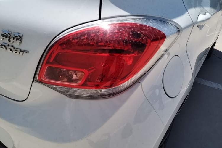 Used CHANGAN Benni E-Star 2020 Xinyue Edition Lithium-NMC Right Rear Taillight