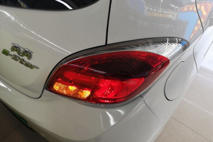 Used CHANGAN Benni E-Star 2020 Heartbeat Edition NMC Lithium Right Rear Taillight