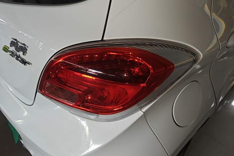 Used CHANGAN Benni E-Star 2020 Heart Edition Lithium Iron Phosphate (31.18 kWh) Right Rear Taillight