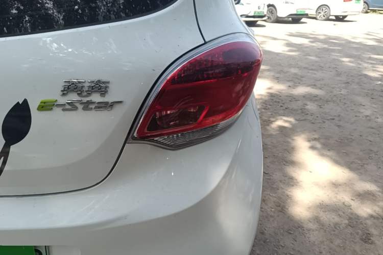 Used CHANGAN Benni E-Star 2020 Heartbeat Edition NMC Lithium Right Rear Taillight