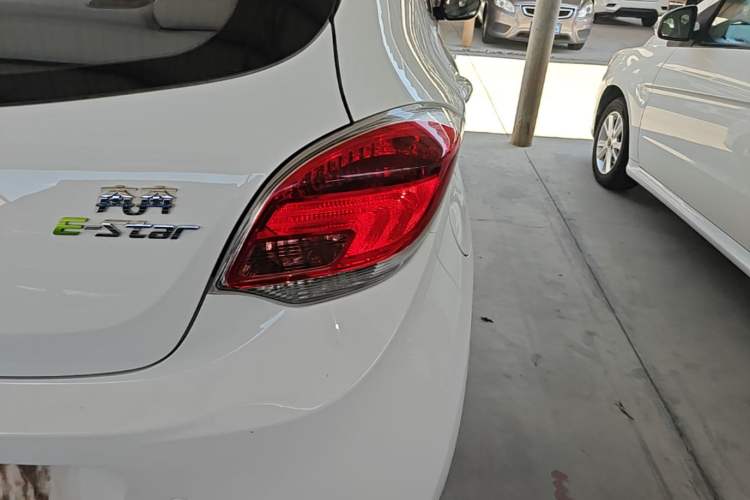 Used CHANGAN Benni E-Star 2020 Heartbeat Edition NMC Lithium Right Rear Taillight