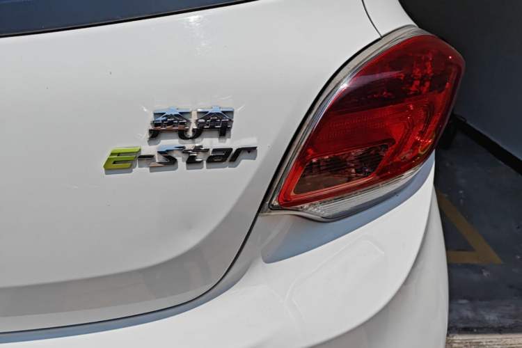Used CHANGAN Benni E-Star 2020 Heartbeat Edition NMC Lithium Right Rear Taillight