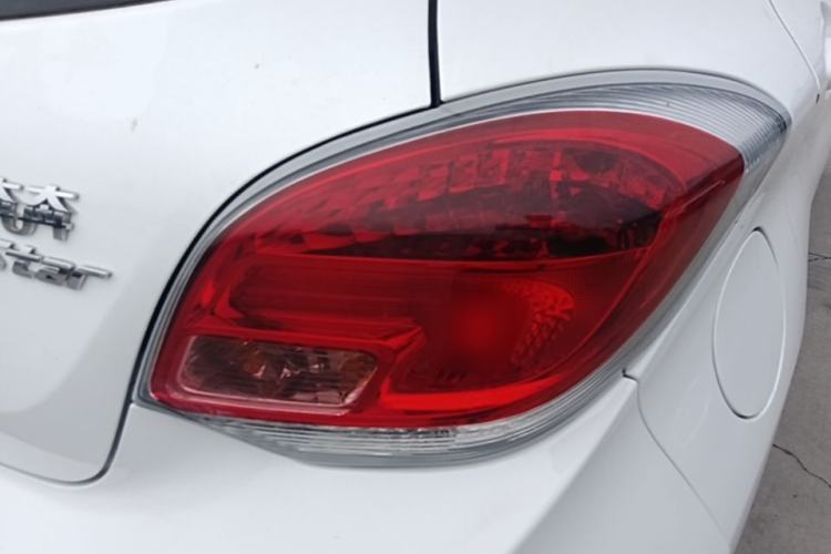Used CHANGAN Benni E-Star 2020 Heartbeat Edition NMC Lithium Right Rear Taillight