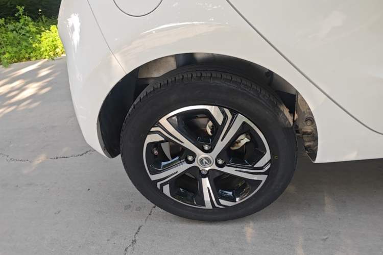 Used CHANGAN Benni E-Star 2020 Heart Edition Lithium Iron Phosphate (31.18 kWh) Right Rear Wheel Hub