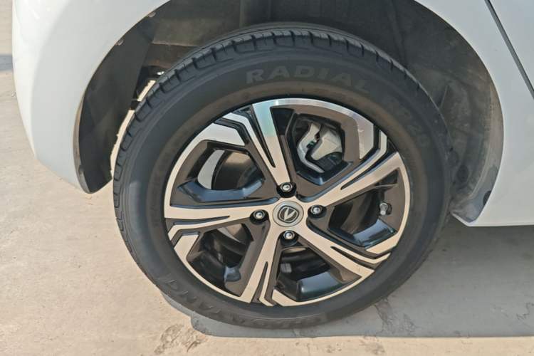 Used CHANGAN Benni E-Star 2020 Heart Edition Lithium Iron Phosphate (31.18 kWh) Right Rear Wheel Hub