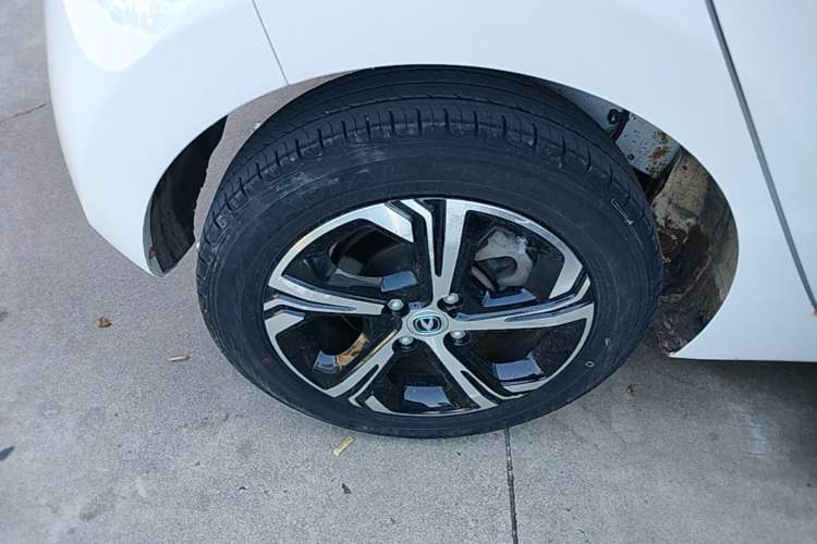 Used CHANGAN Benni E-Star 2020 Heart Edition Lithium Iron Phosphate (31.95 kWh) Right Rear Wheel Hub