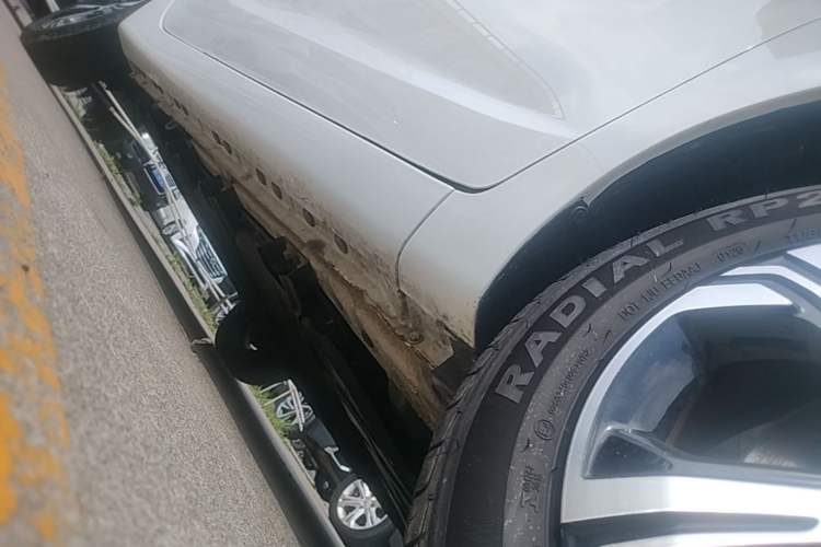 Used CHANGAN Benni E-Star 2020 Xinyue Edition Lithium-NMC Right Side Sill