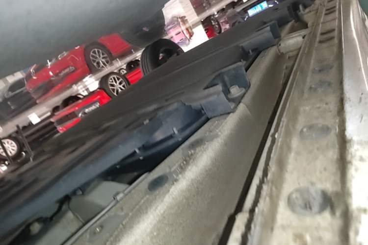 Used CHANGAN Benni E-Star 2020 Xinyue Edition Lithium Iron Phosphate (31.18 kWh) Right Side Sill