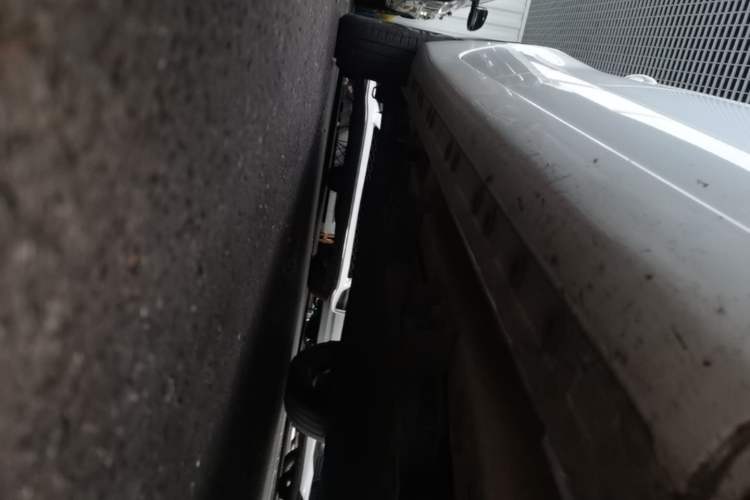 Used CHANGAN Benni E-Star 2020 Heartbeat Edition NMC Lithium Right Side Sill