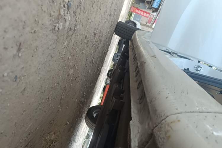 Used CHANGAN Benni E-Star 2020 Heartbeat Edition NMC Lithium Right Side Sill
