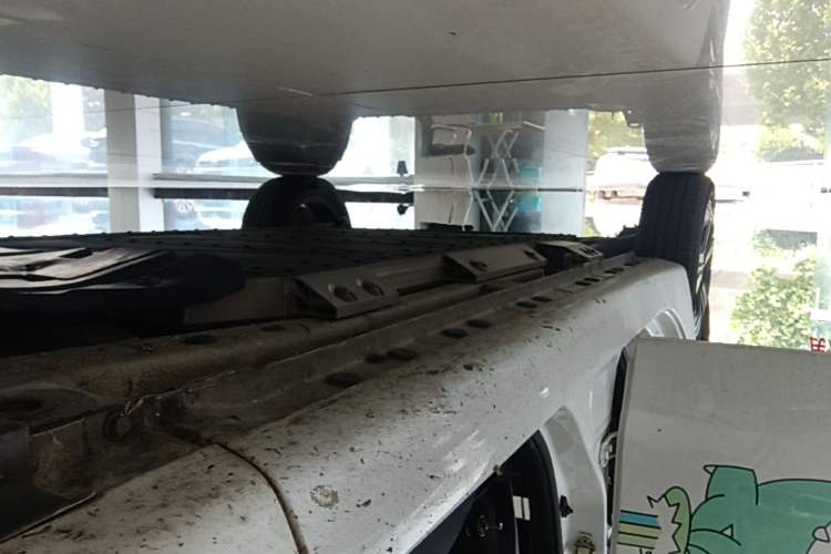 Used CHANGAN Benni E-Star 2020 Heart Edition Lithium Iron Phosphate (31.18 kWh) Right Side Sill