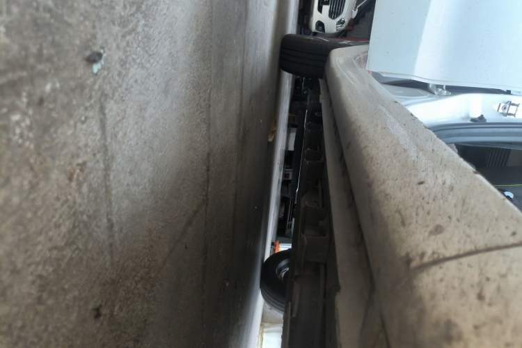 Used CHANGAN Benni E-Star 2020 Xinyue Edition Lithium-NMC Right Side Sill