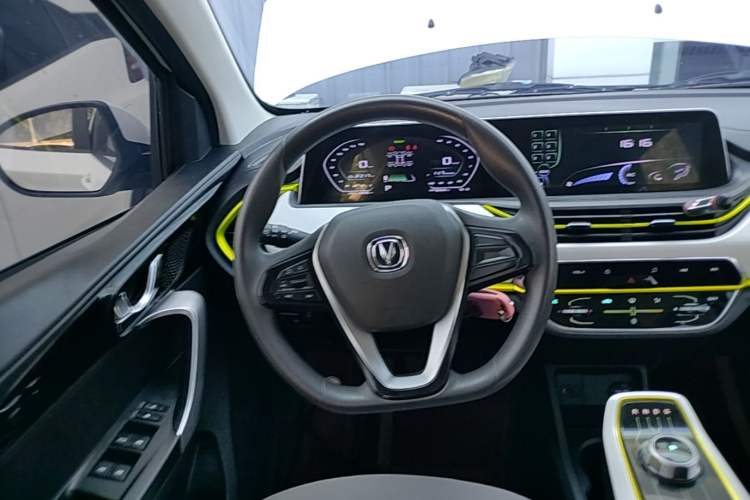 Used CHANGAN Benni E-Star 2020 Heart Edition Lithium Iron Phosphate (31.95 kWh) Steering Wheel