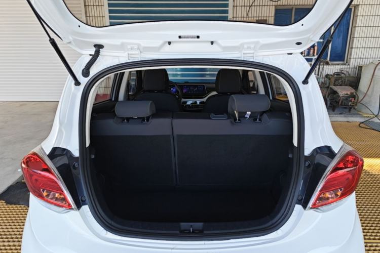Used CHANGAN Benni E-Star 2020 Xinyue Edition Lithium-NMC Trunk