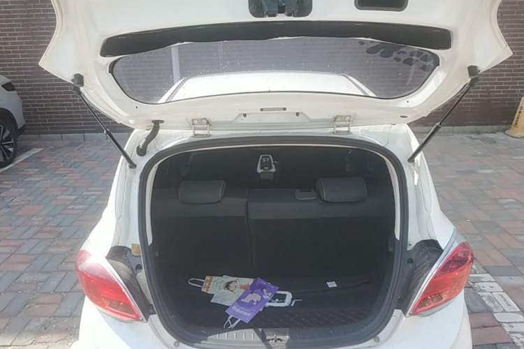Used CHANGAN Benni E-Star 2020 Heartbeat Edition NMC Lithium Trunk