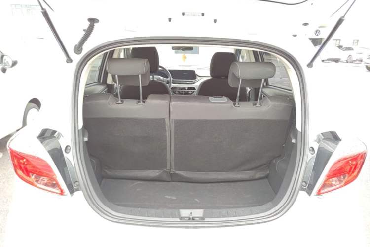 Used CHANGAN Benni E-Star 2020 Heartbeat Edition NMC Lithium Trunk