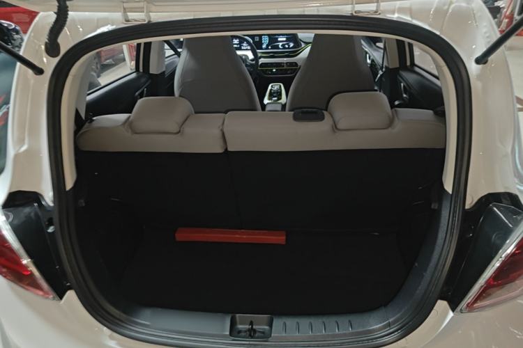 Used CHANGAN Benni E-Star 2020 Heart Edition Lithium Iron Phosphate (31.18 kWh) Trunk