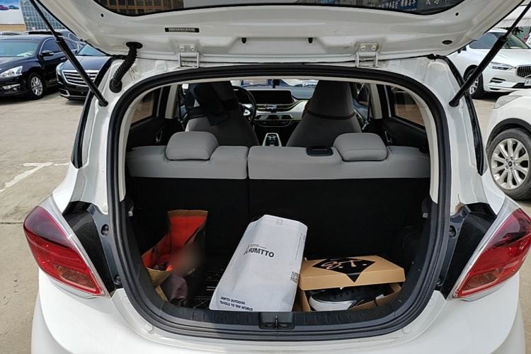 Used CHANGAN Benni E-Star 2020 Xinyue Edition Lithium Iron Phosphate (31.18 kWh) Trunk