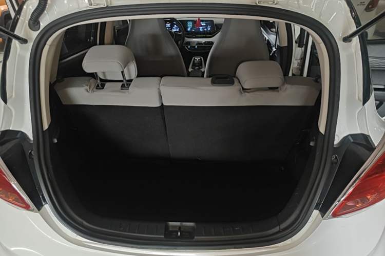 Used CHANGAN Benni E-Star 2020 Heart Edition Lithium Iron Phosphate (31.18 kWh) Trunk
