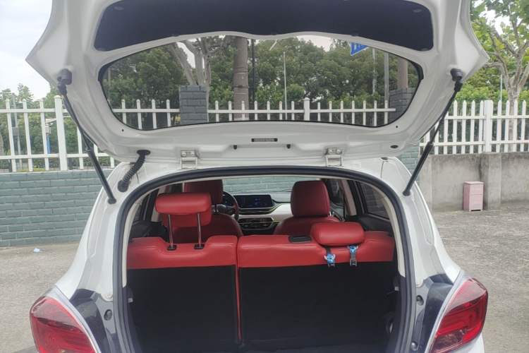 Used CHANGAN Benni E-Star 2020 Heartbeat Edition NMC Lithium Trunk