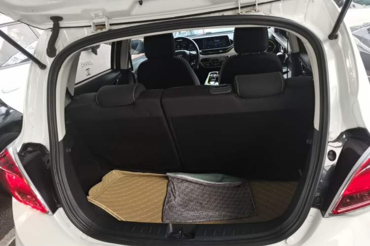 Used CHANGAN Benni E-Star 2020 Heartbeat Edition NMC Lithium Trunk