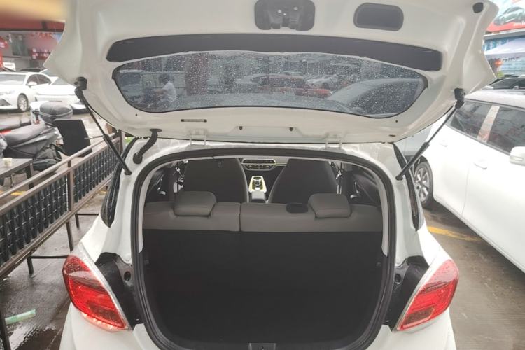Used CHANGAN Benni E-Star 2020 Xinyue Edition Lithium Iron Phosphate (31.95 kWh) Trunk