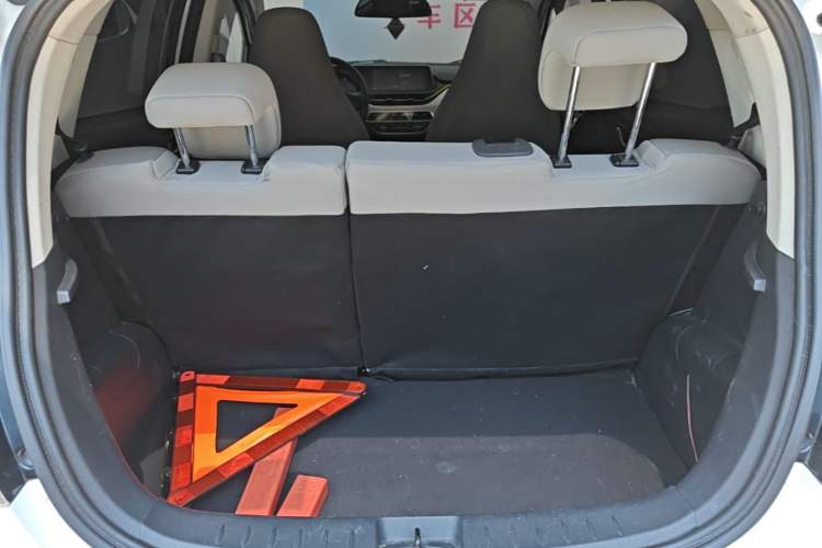 Used CHANGAN Benni E-Star 2020 Heartbeat Edition NMC Lithium Trunk