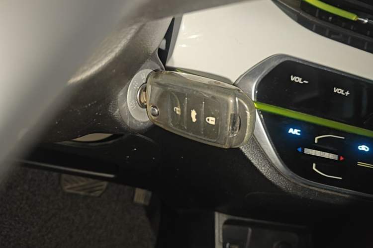 Used CHANGAN Benni E-Star 2020 Heart Edition Lithium Iron Phosphate (31.18 kWh) Vehicle Key
