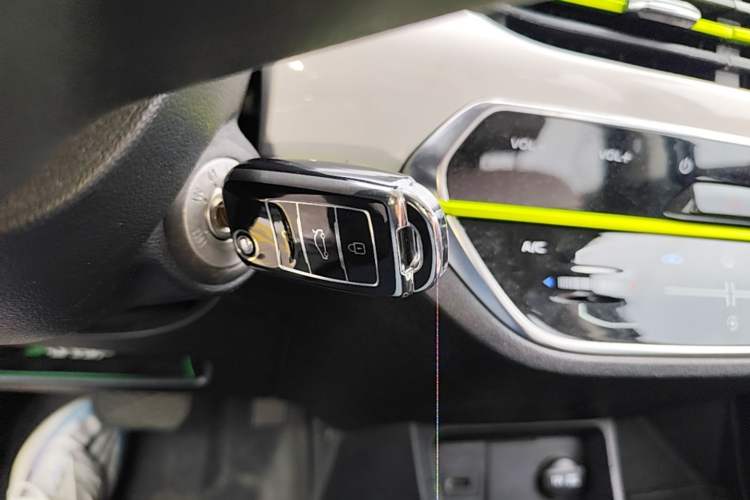 Used CHANGAN Benni E-Star 2020 Heartbeat Edition NMC Lithium Vehicle Key