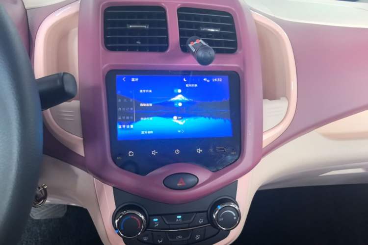 Used CHANGAN Benni E-Star 2021 National Edition Xin Yue Version (Fast-Charging Edition) Lithium Iron Phosphate (31.18 kWh) Audio And AC Panel