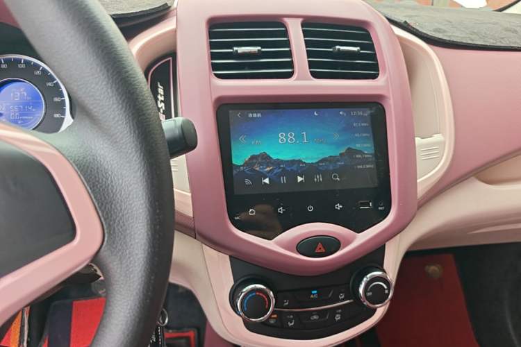 Used CHANGAN Benni E-Star 2021 National Edition Xinyi Edition Lithium Iron Phosphate (31.95 kWh) Audio And AC Panel