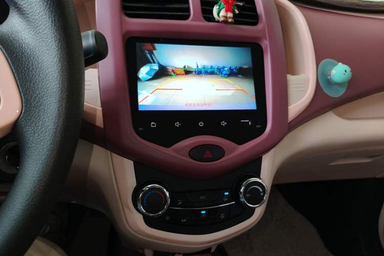 Used CHANGAN Benni E-Star 2021 National Edition Colorful Version Lithium Iron Phosphate (31.86 kWh) Audio And AC Panel