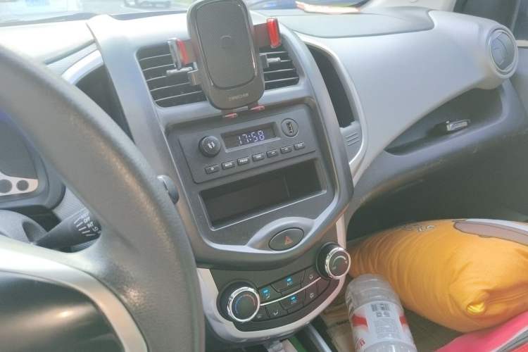 Used CHANGAN Benni E-Star 2021 National Edition Xin Yue Version (Fast-Charging Edition) Lithium Iron Phosphate (31.95 kWh) Audio And AC Panel