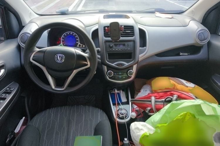 Used CHANGAN Benni E-Star 2021 National Edition Xin Yue Version (Fast-Charging Edition) Lithium Iron Phosphate (31.95 kWh) Center Console
