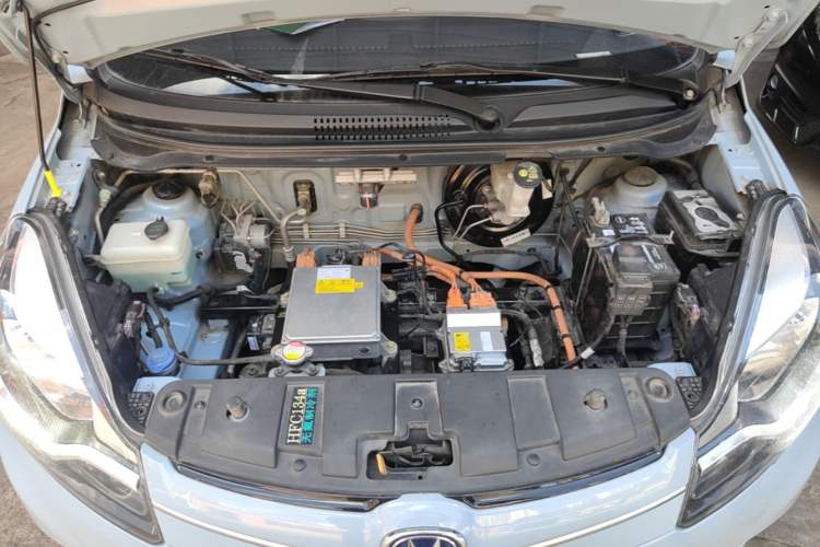 Used CHANGAN Benni E-Star 2021 National Edition Xinyi Version (Fast-Charging Edition) Lithium Iron Phosphate (31.18 kWh) Engine Bay