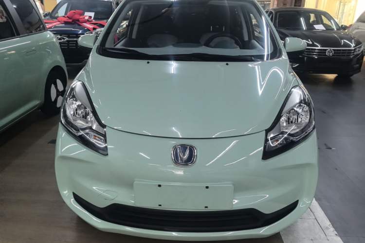 Used CHANGAN Benni E-Star 2021 National Edition Colorful Version Lithium Iron Phosphate (31.86 kWh) Front