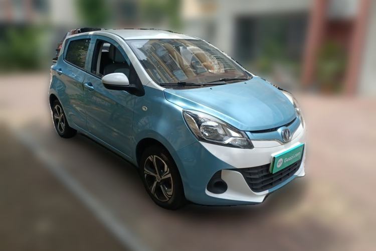 Used CHANGAN Benni E-Star 2021 National Edition Xin Yue Version Lithium Iron Phosphate (31.18 kWh) Front Right 45 Deg