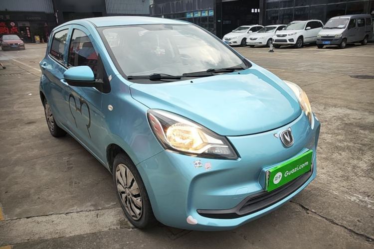 Used CHANGAN Benni E-Star 2021 National Edition Xin Yue Version (Fast-Charging Edition) Lithium Iron Phosphate (31.95 kWh) Front Right 45 Deg