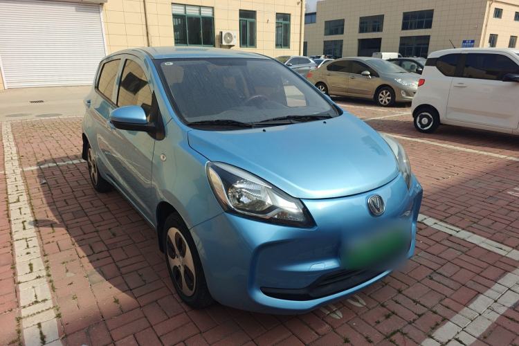 Used CHANGAN Benni E-Star 2021 National Edition Xin Yue Version Lithium Iron Phosphate (31.95 kWh) Front Right 45 Deg