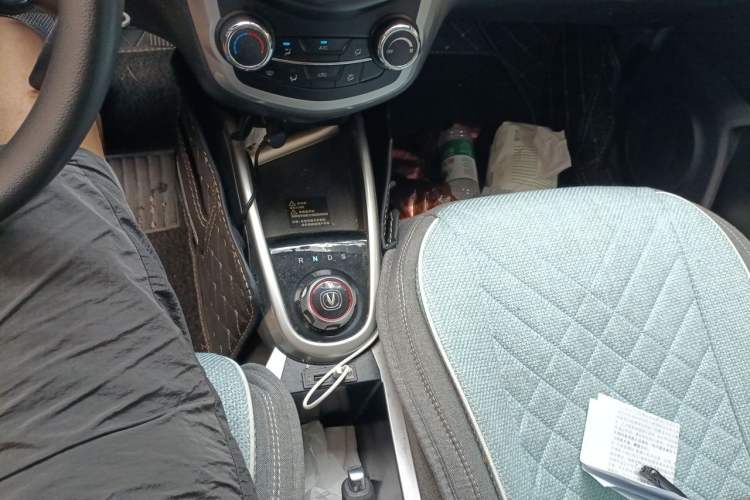 Used CHANGAN Benni E-Star 2021 National Edition Xin Yue Version Lithium Iron Phosphate (31.18 kWh) Gear Lever