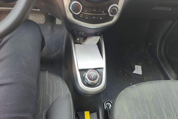 Used CHANGAN Benni E-Star 2021 National Edition Xin Yue Version Lithium Iron Phosphate (31.95 kWh) Gear Lever