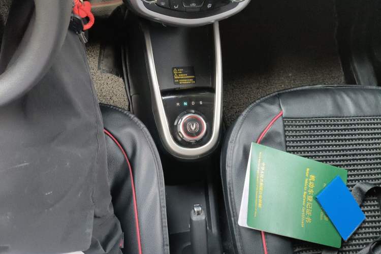 Used CHANGAN Benni E-Star 2021 National Edition Xin Yue Version Lithium Iron Phosphate (31.18 kWh) Gear Lever