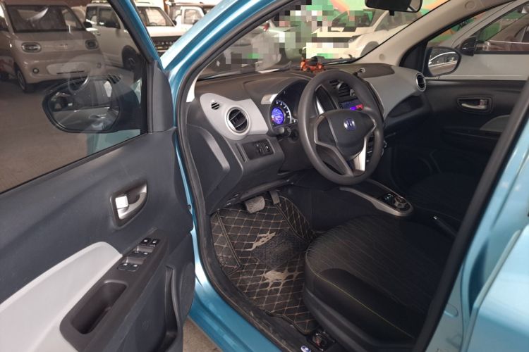 Used CHANGAN Benni E-Star 2021 National Edition Xin Yue Version (Fast-Charging Edition) Lithium Iron Phosphate (31.95 kWh) Interior 2